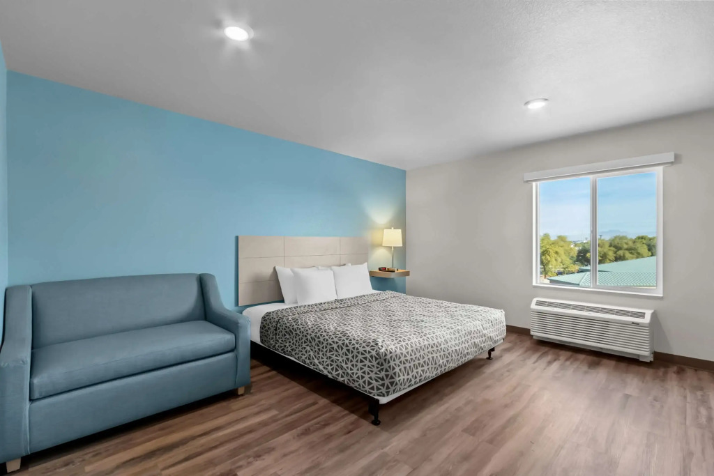 Woodspring Suites Gilbert - Mesa Gateway Airport