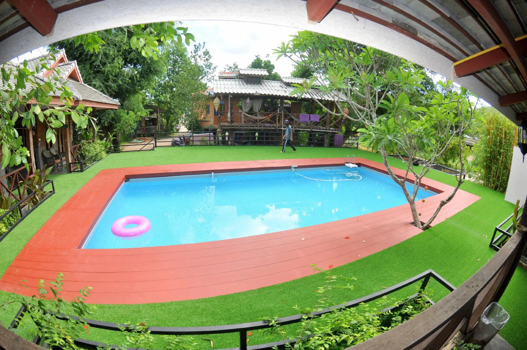 Sawasdeepai River Resort
