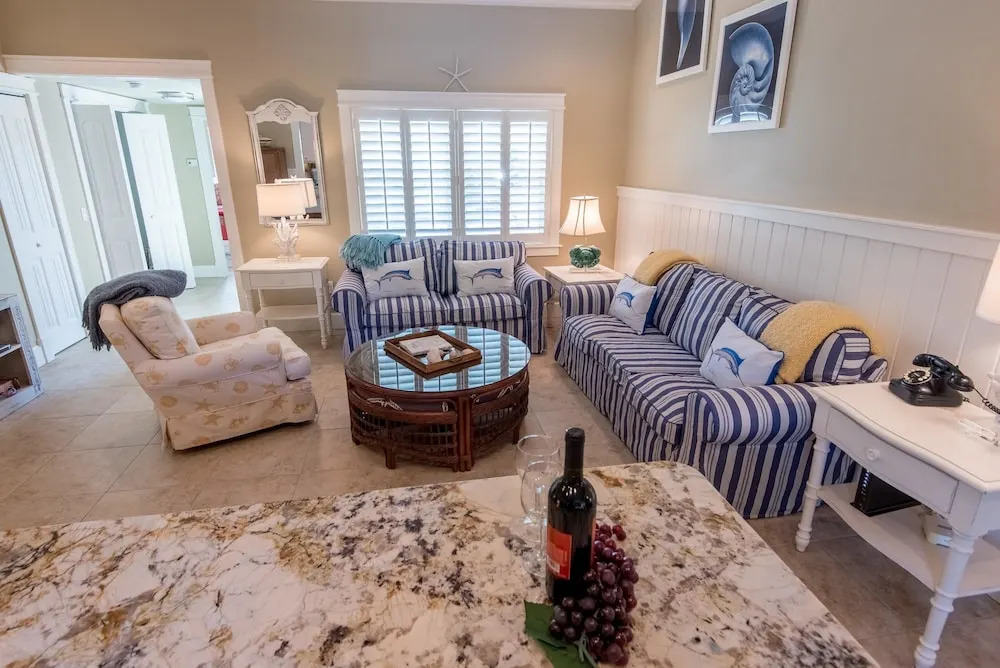 Sunshine Reef Apartment 4