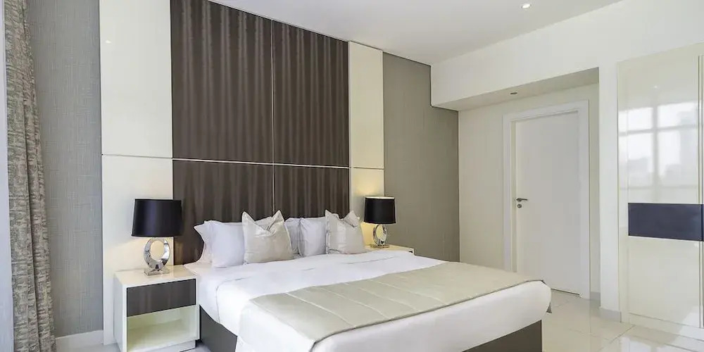 LUX The Bays Edge Canal View Suite