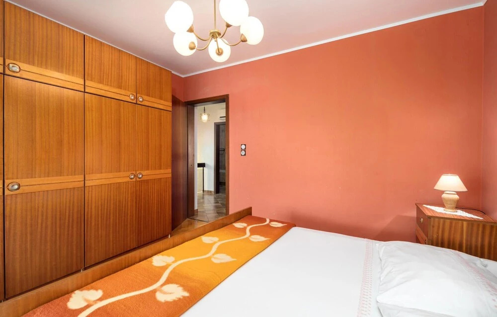 Awesome Apartment in Jadranovo With 2 Bedrooms