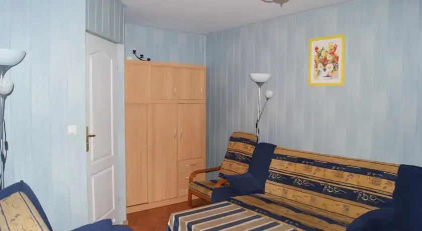 Agroturystyka na Jurze Apartamenty z widokiem na Zamek Jacuzzi Sauna Beczka Wypożyczalnia Rowerów Elektrycznych