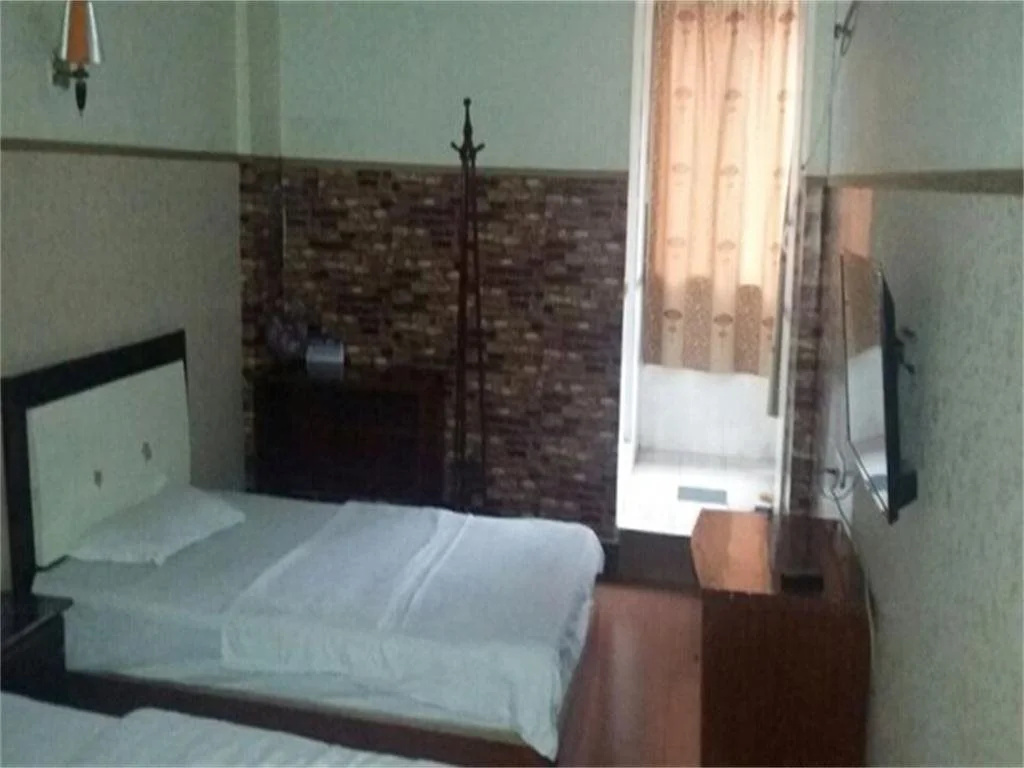 Xuanhan Huaxin Hotel