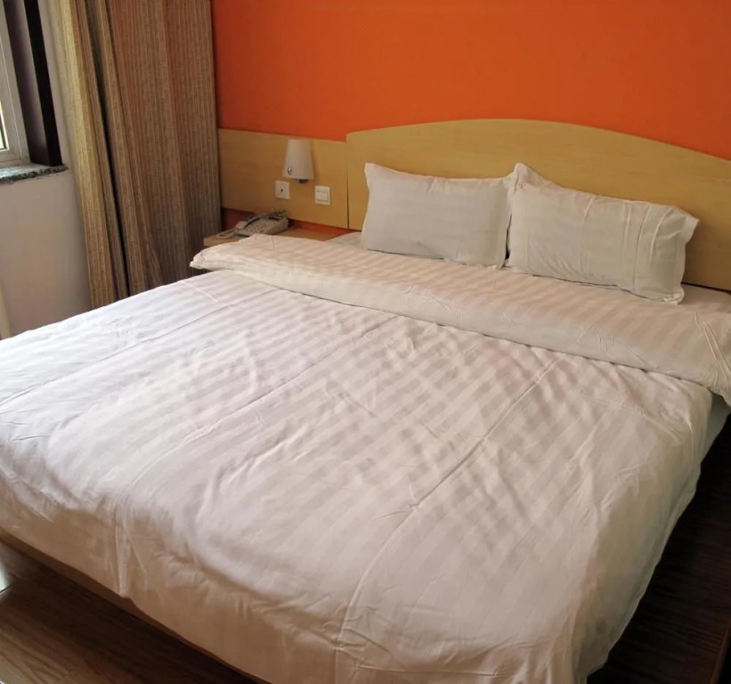 Jinnuowei Express Hotel