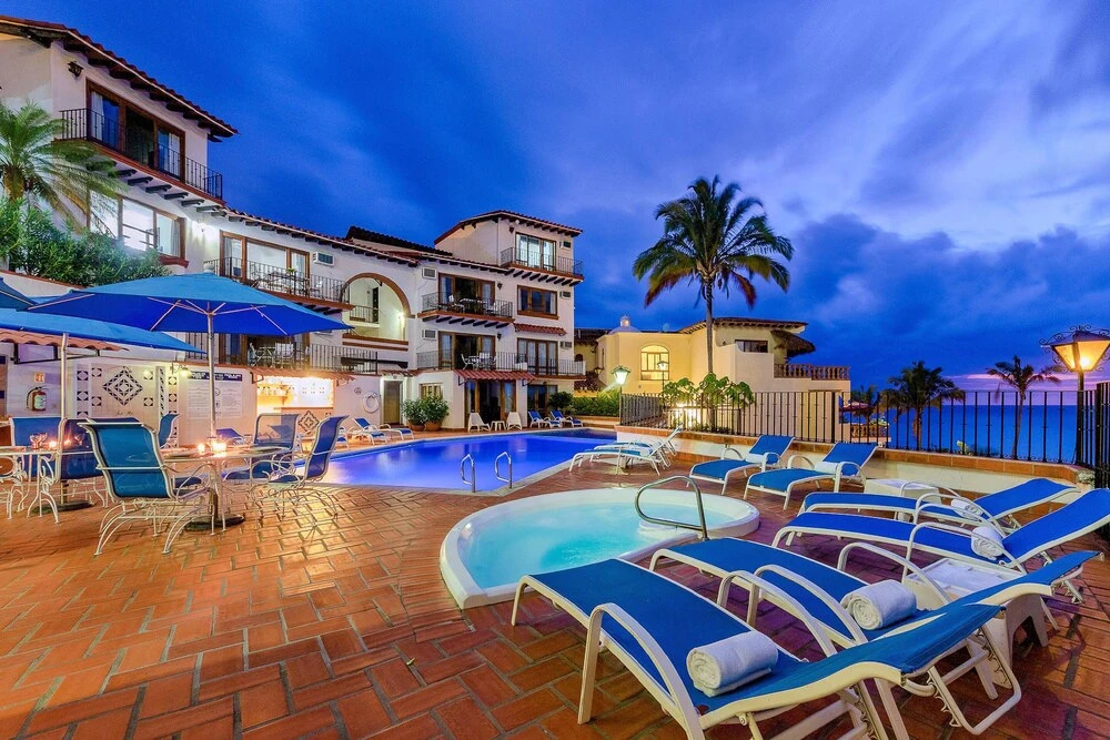 WIVC Conchas Chinas Condo - Stunning Ocean & Mountain Views, Close To The Beach & Romantic Zone