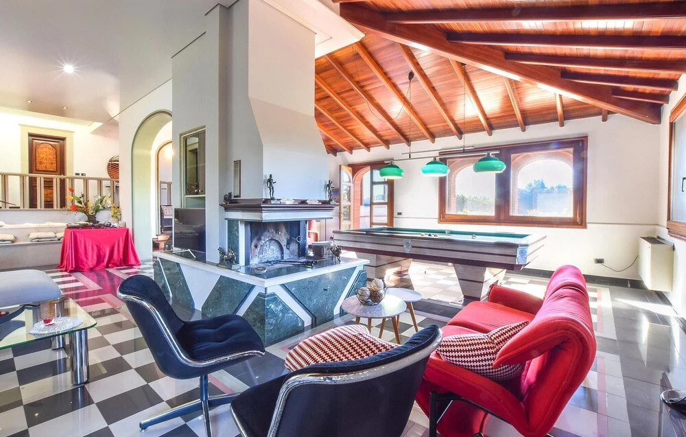 Awesome Home in Ispica With Wifi, Private Swimming Pool and Outdoor Swimming Pool
