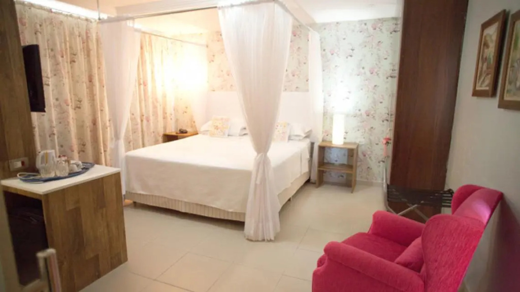 CHA Royal Plaza Hotel