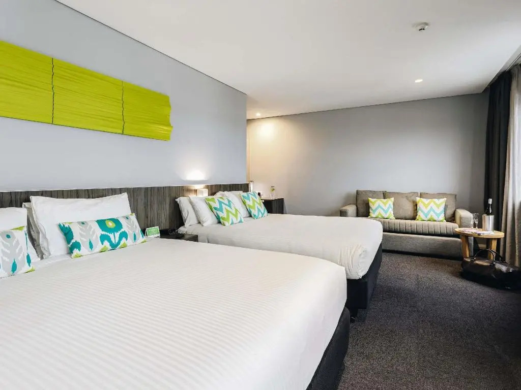 Ibis Styles The Entrance