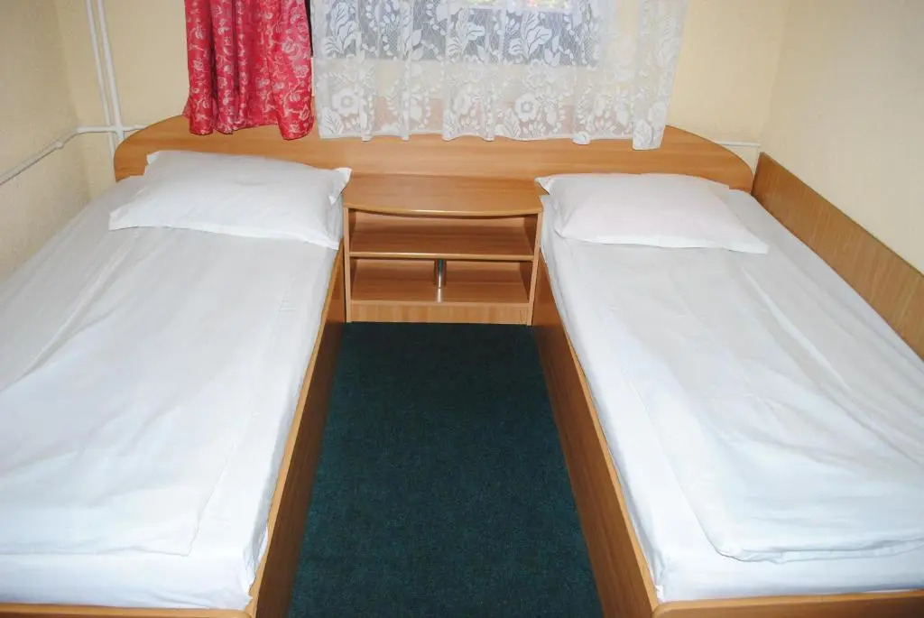 Hotel West