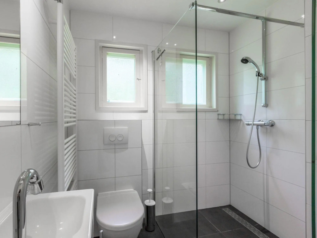 Appealing holiday home in Vrouwenpolder with garden