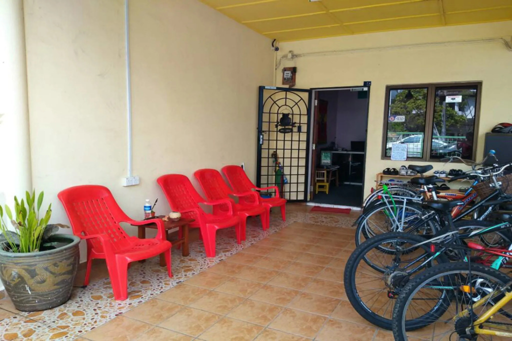 Three Little Birds Home - Hostel