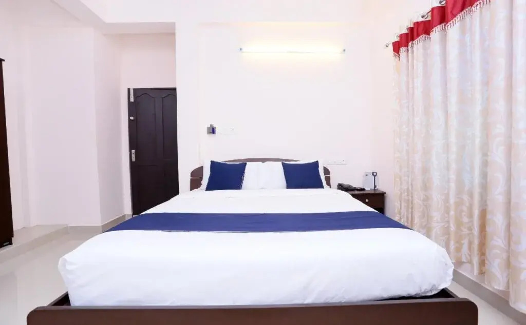 SilverKey Executive Stays 29252 Jobby Technopark