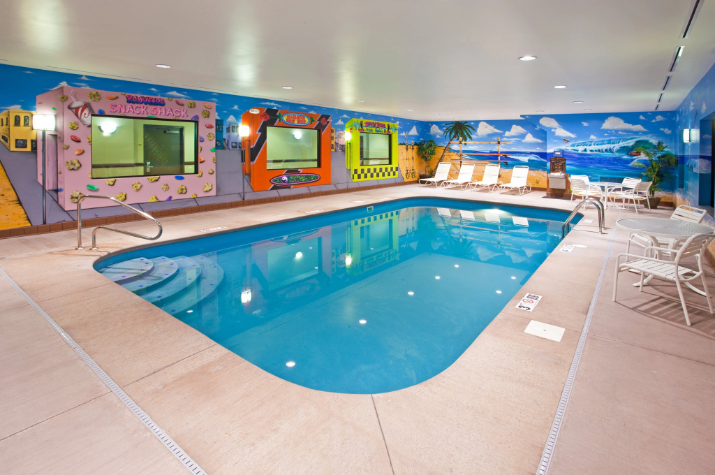 Holiday Inn Express Hotel & Suites Franklin-Oil City by IHG