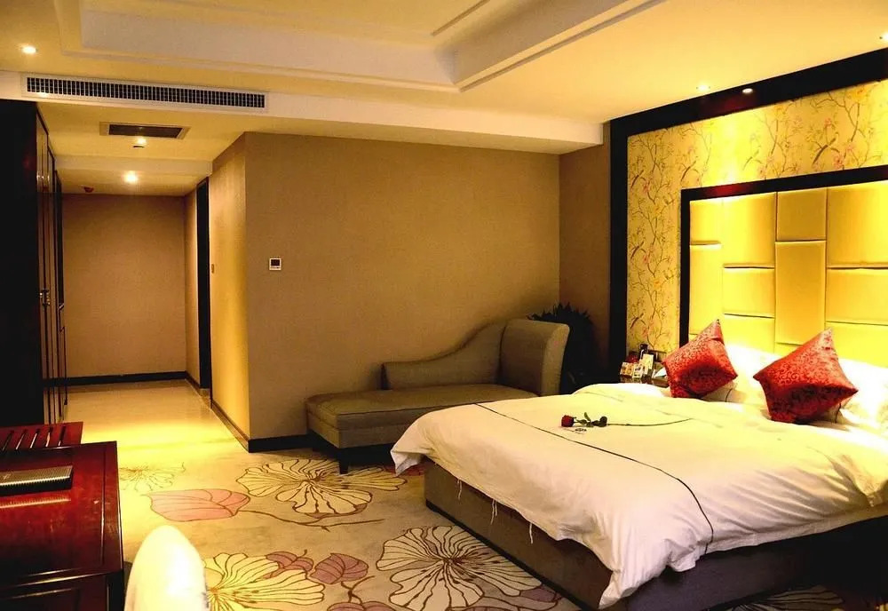 Huangguan Business Hotel