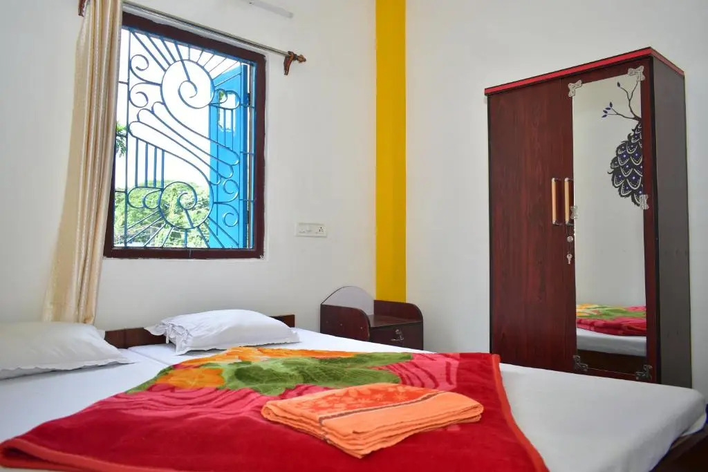 Binay chapa homestay in jaldapara