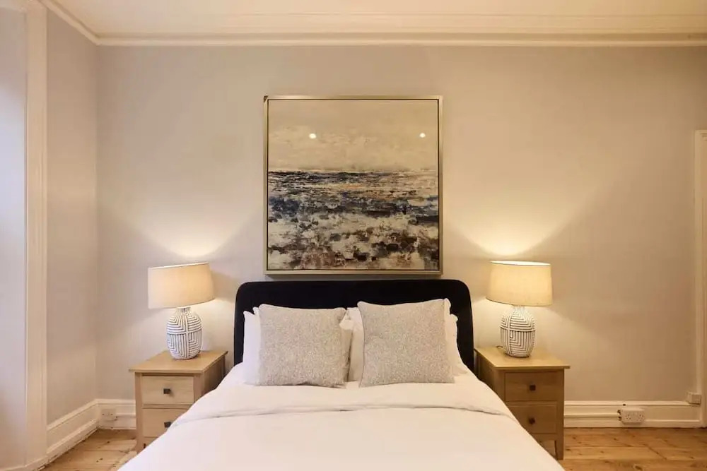 The West Kensington Hideout - Cozy 2bdr Flat With Garden