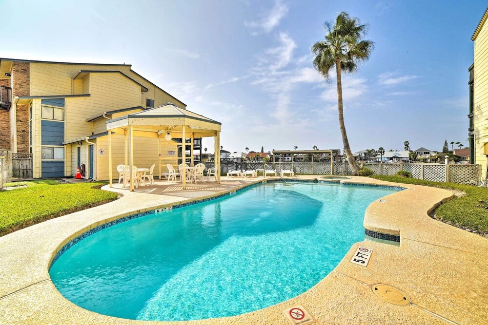 Chic Waterfront Condo w/ Private Boat Dock!