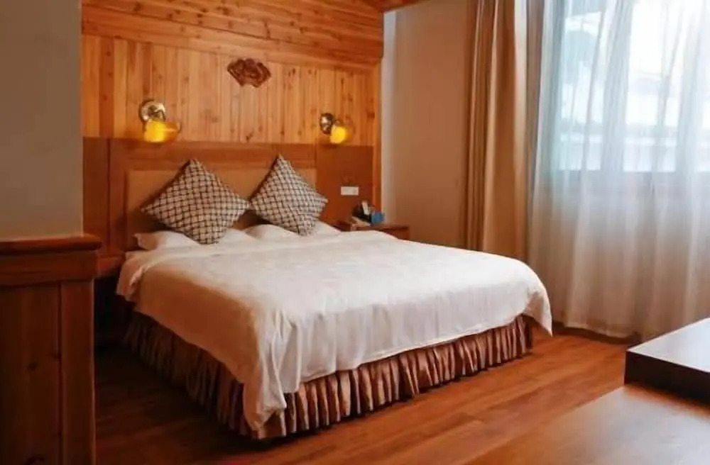 Cute Cat Theme Hotel (Yangshuo West Street Branch)