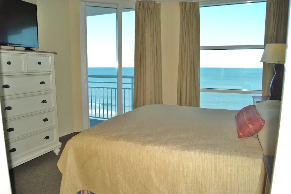 Seaside Resort 1003
