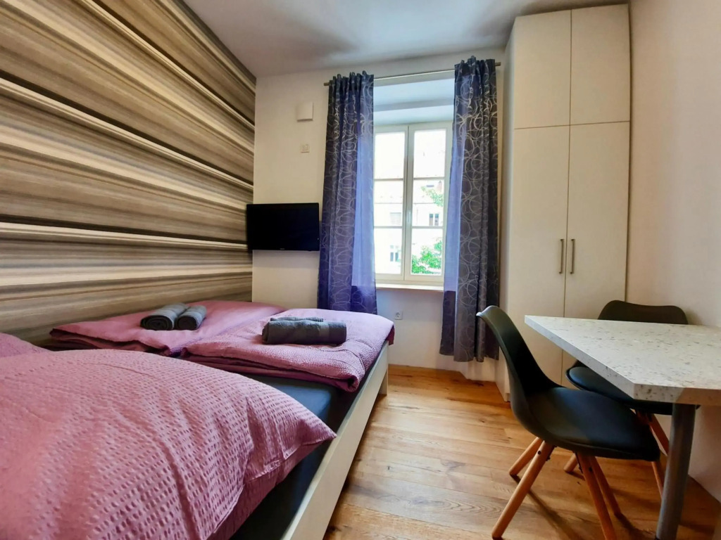 Apartment Silver