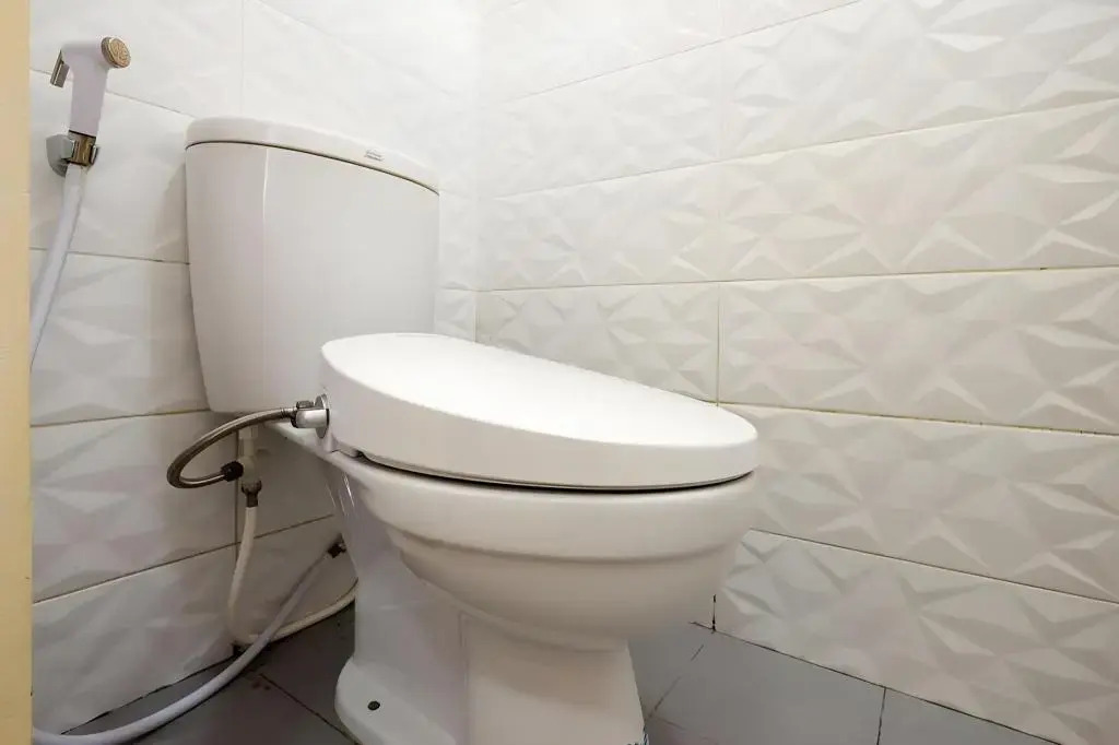 RedDoorz Plus near Paragon Mall Semarang
