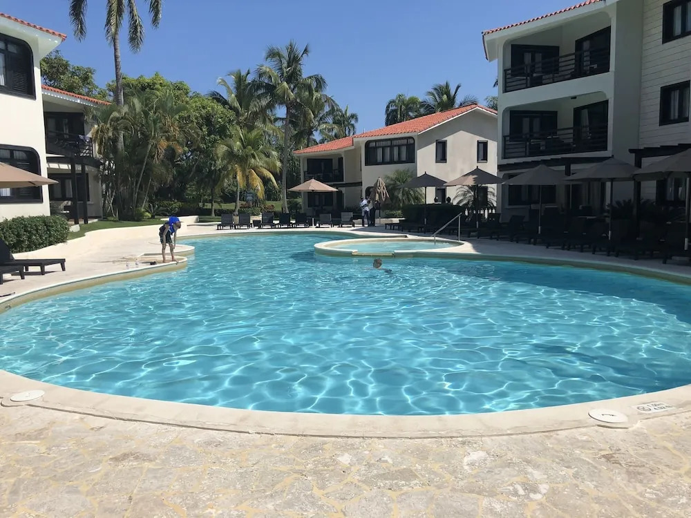 The Crown Villas