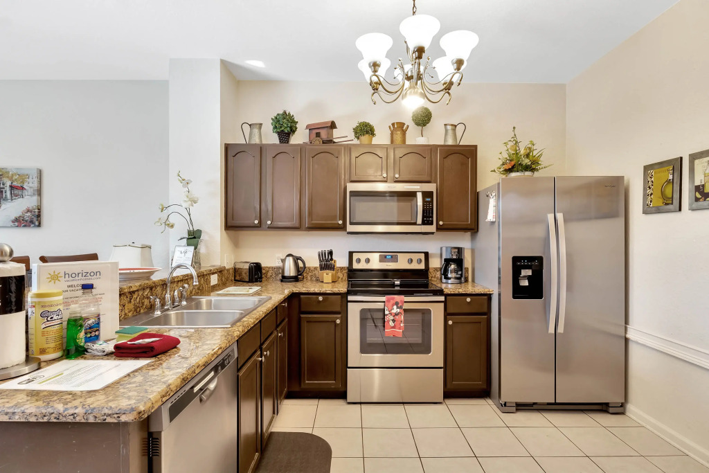 WH7642SKC - 3 beds pool home - Gated resort