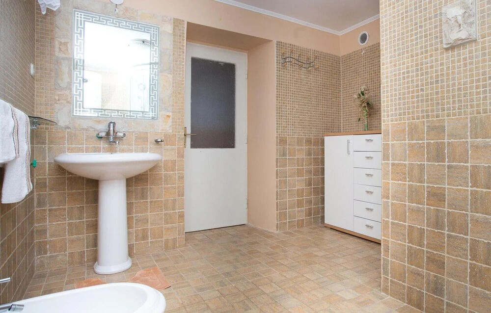 Awesome Home in Ugljan With Outdoor Swimming Pool, Wifi and 8 Bedrooms