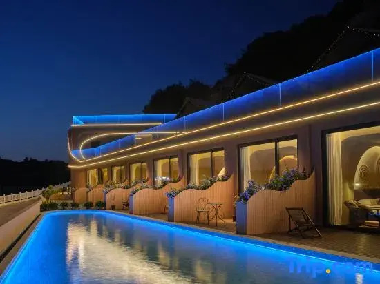 Dazzling·Yueqinhai Resort