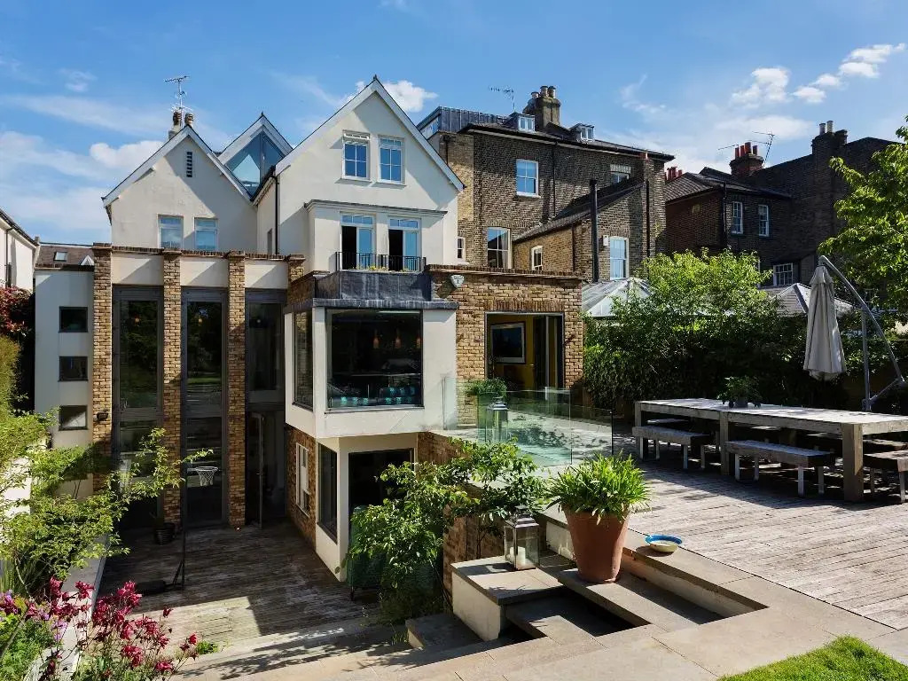 Veeve - Five Bedroom House In Wandsworth