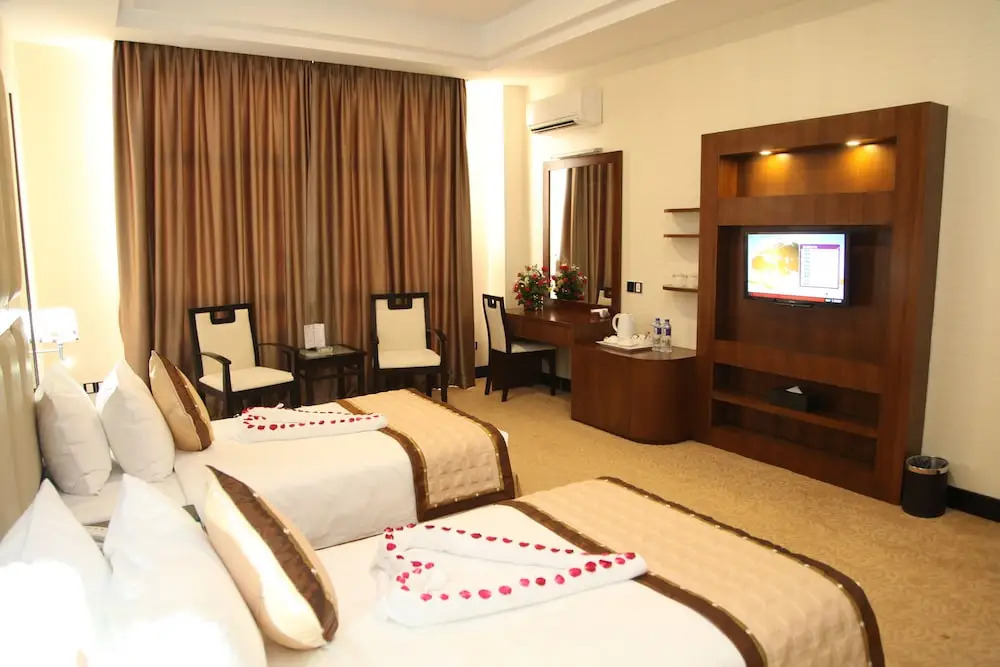 Mingalar Thiri Hotel