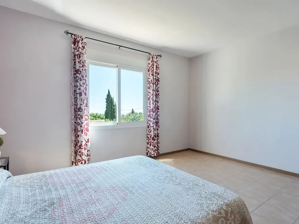 Fancy Holiday Home by the Sea in Calpe With Pool