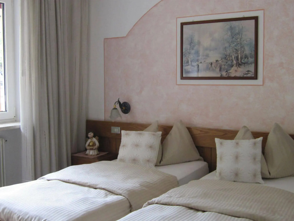 Hotel Azola