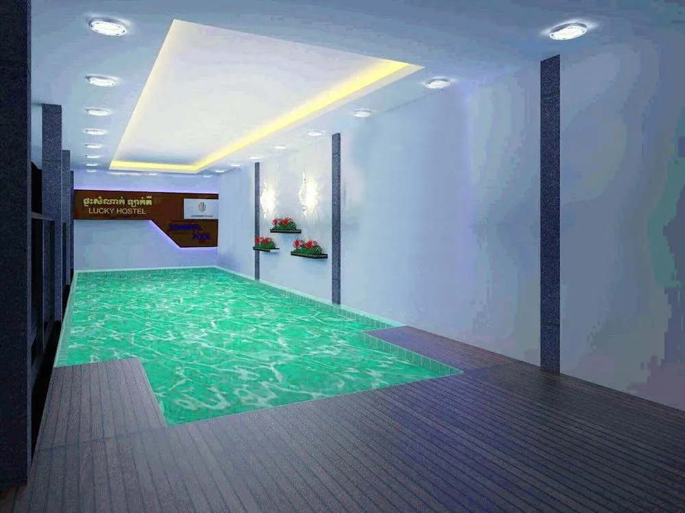 Lucky Hostel