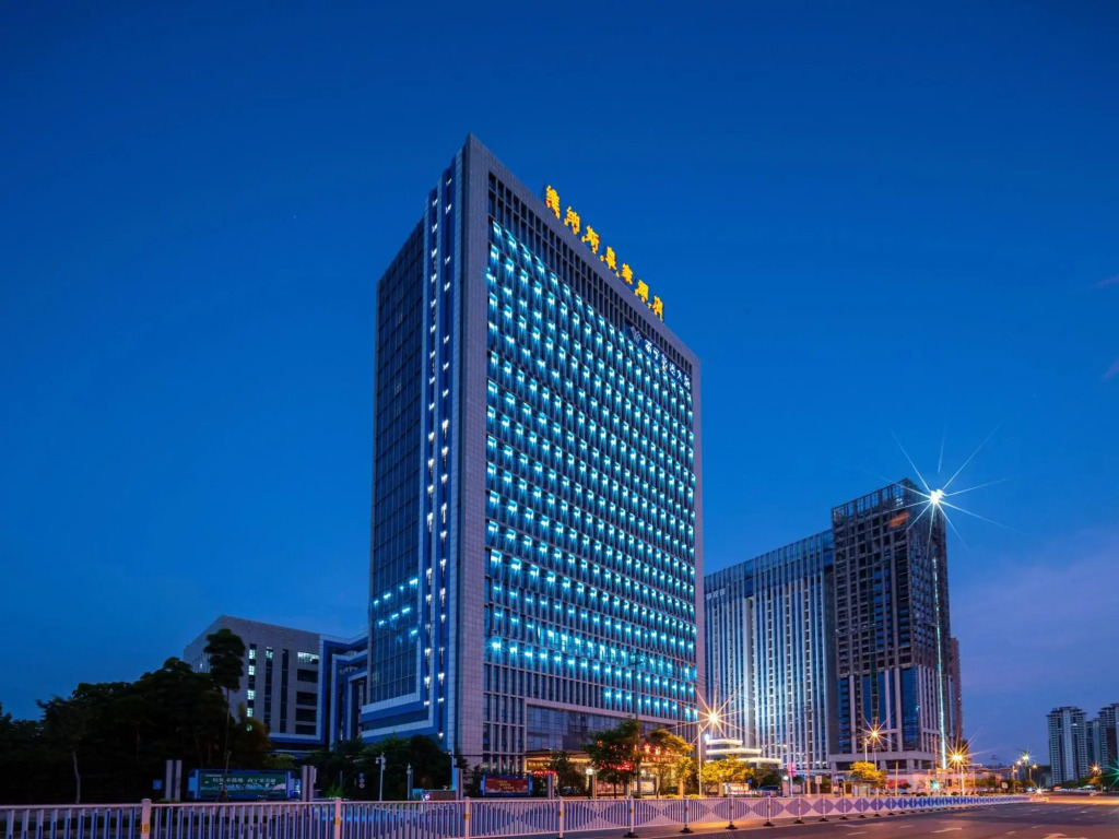 Venus Royal Hotel (Nanning High-speed East Railway Station)