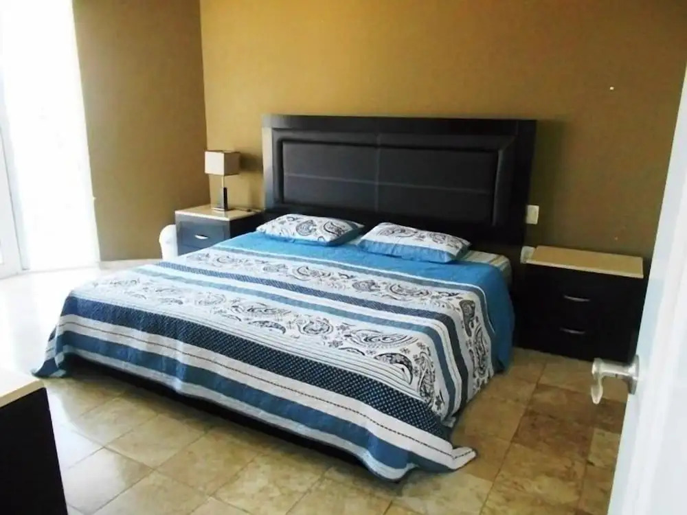 Condo Portofino Carbajal