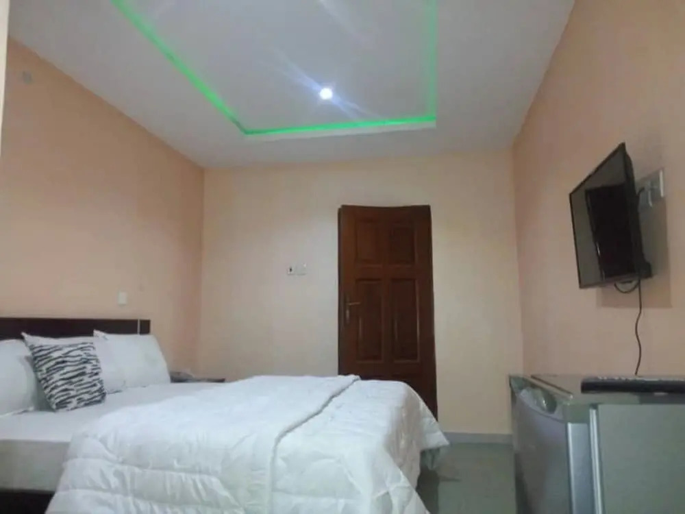 De Nelcom Resorts