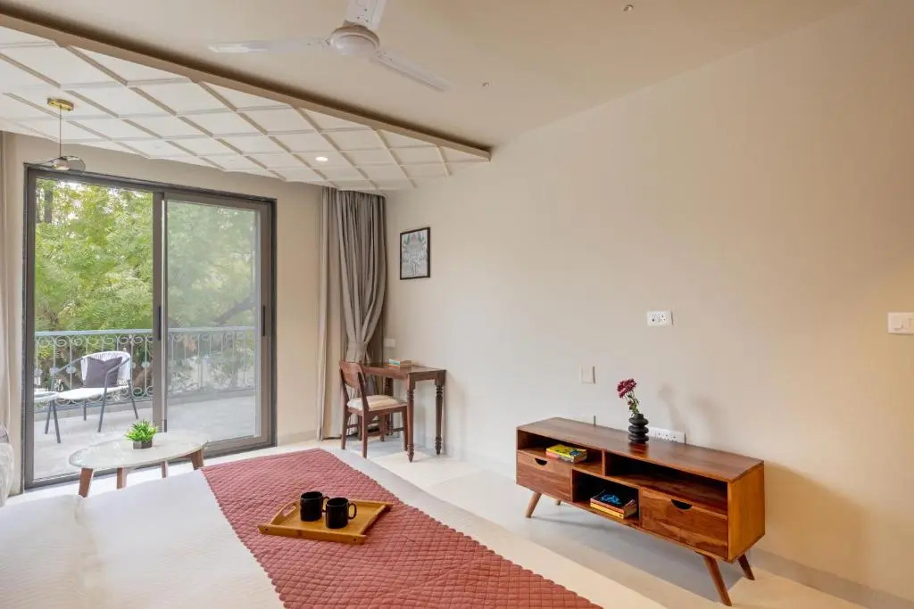 SaffronStays Pristine Manor - 8-BR Udaipur villa with private pool, garden, and event space near Fateh Sagar Lake