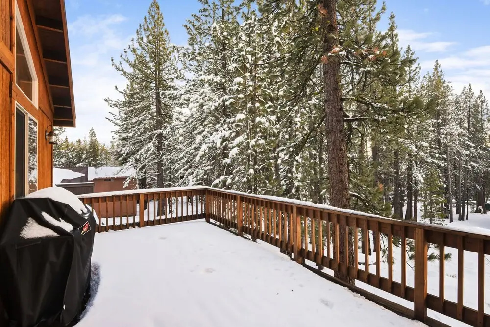 Quaking Cabin Gas BBQ & Amenities Access!