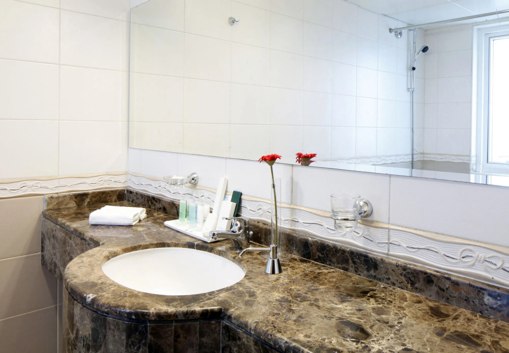 Avari Al Barsha Apartment Hotel