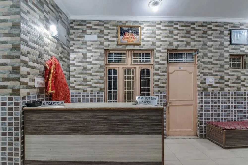 OYO 24893 Palak Lodge