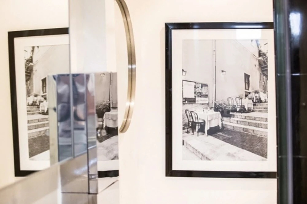 Eson2 - The Abbey Road Gem Apartment