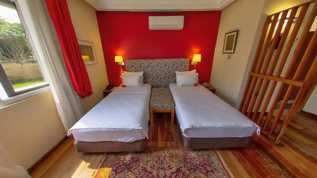 Golden Hill Parker Hotel