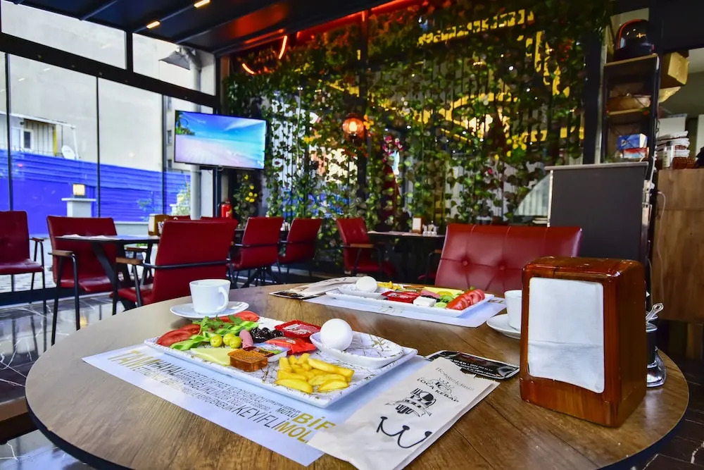 LOCA Suit LİFE AİRPORT HOTEL