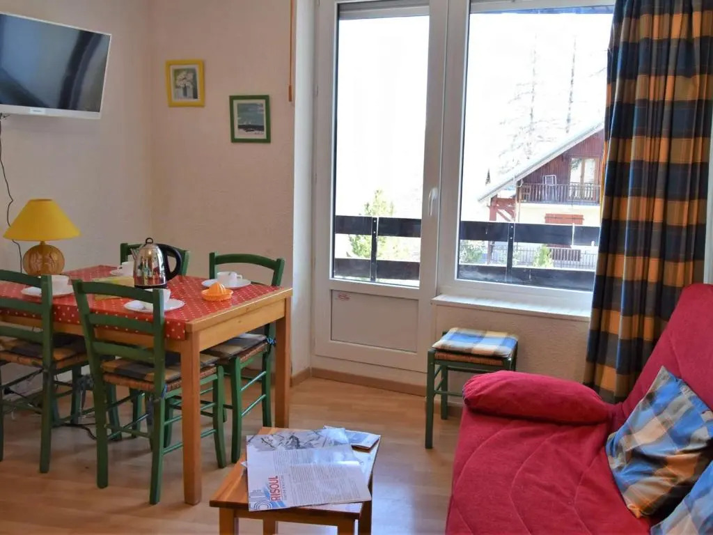 Appartement Risoul, 1 pièce, 4 personnes - FR-1-330-57