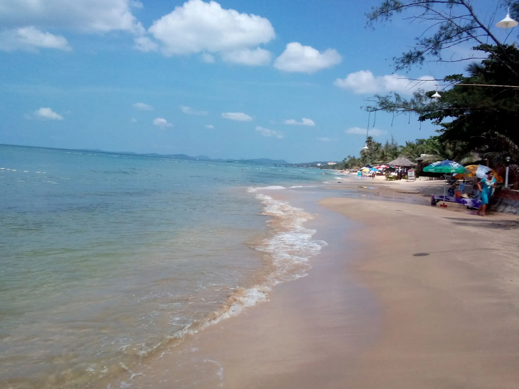 Free Beach Resort
