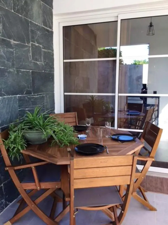 Apartment With one Bedroom in Le Gosier, With Enclosed Garden and Wifi
