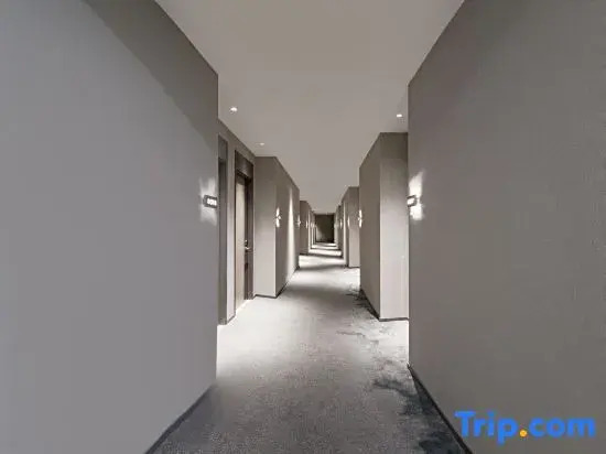 Homeinn · neo (Wuhan Canglong East Street Subway Station Media College)
