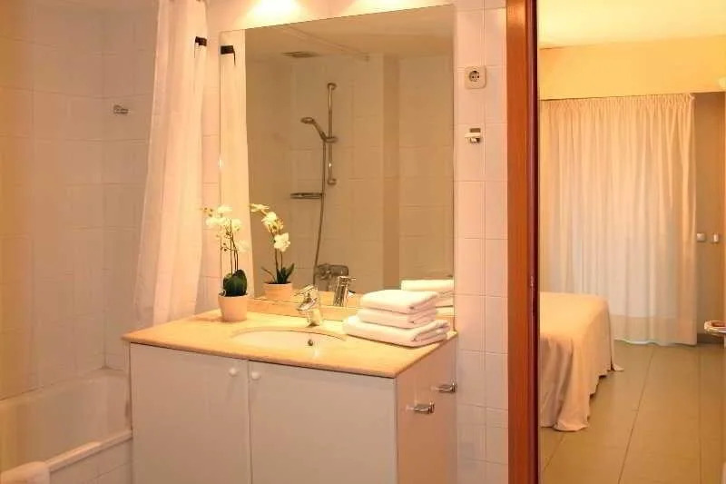 Yays Sagrera Boutique Apartments