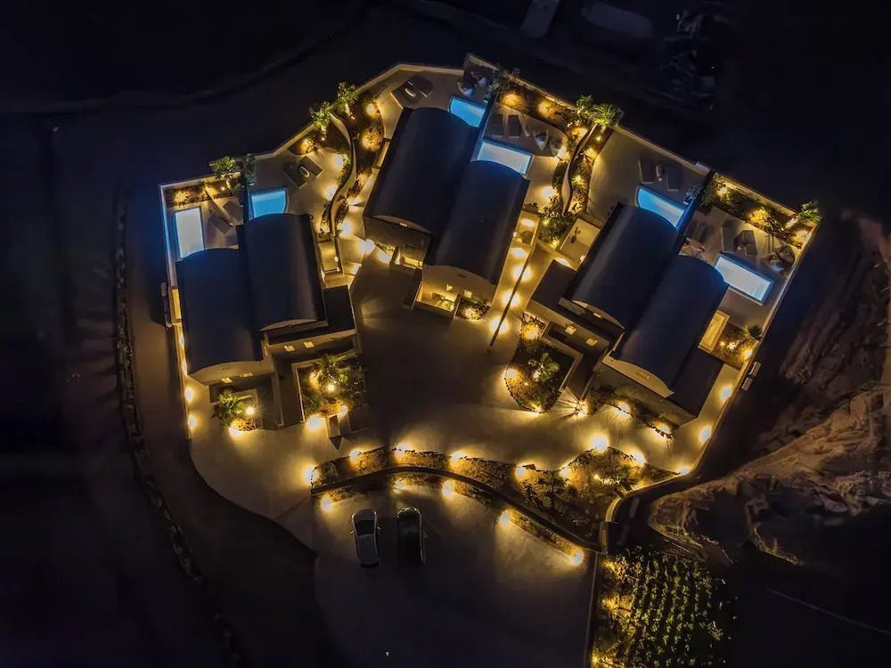 Halo Santorini - Living Experience